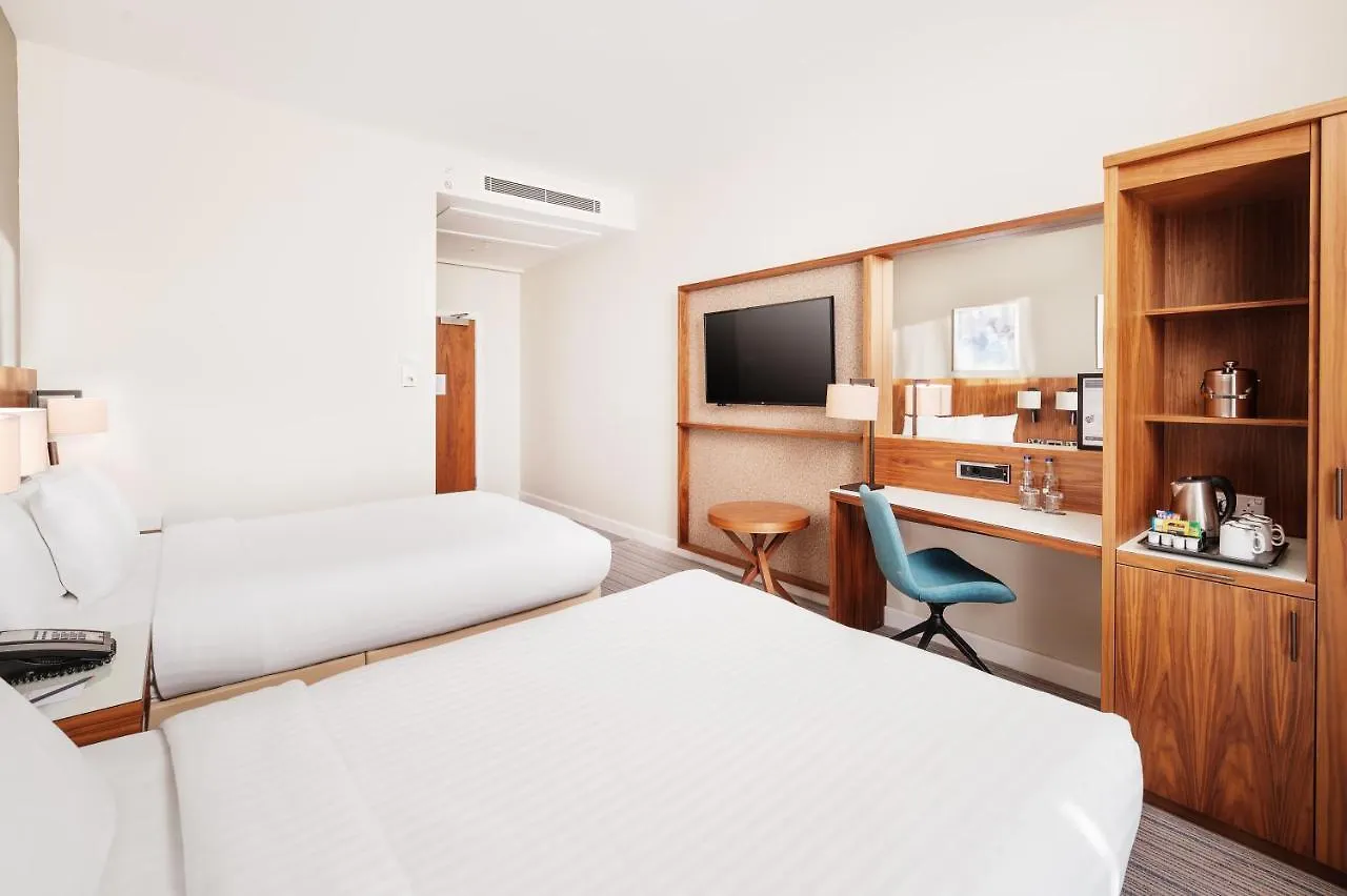 Hotel Courtyard By Marriott London Gatwick Airport Crawley