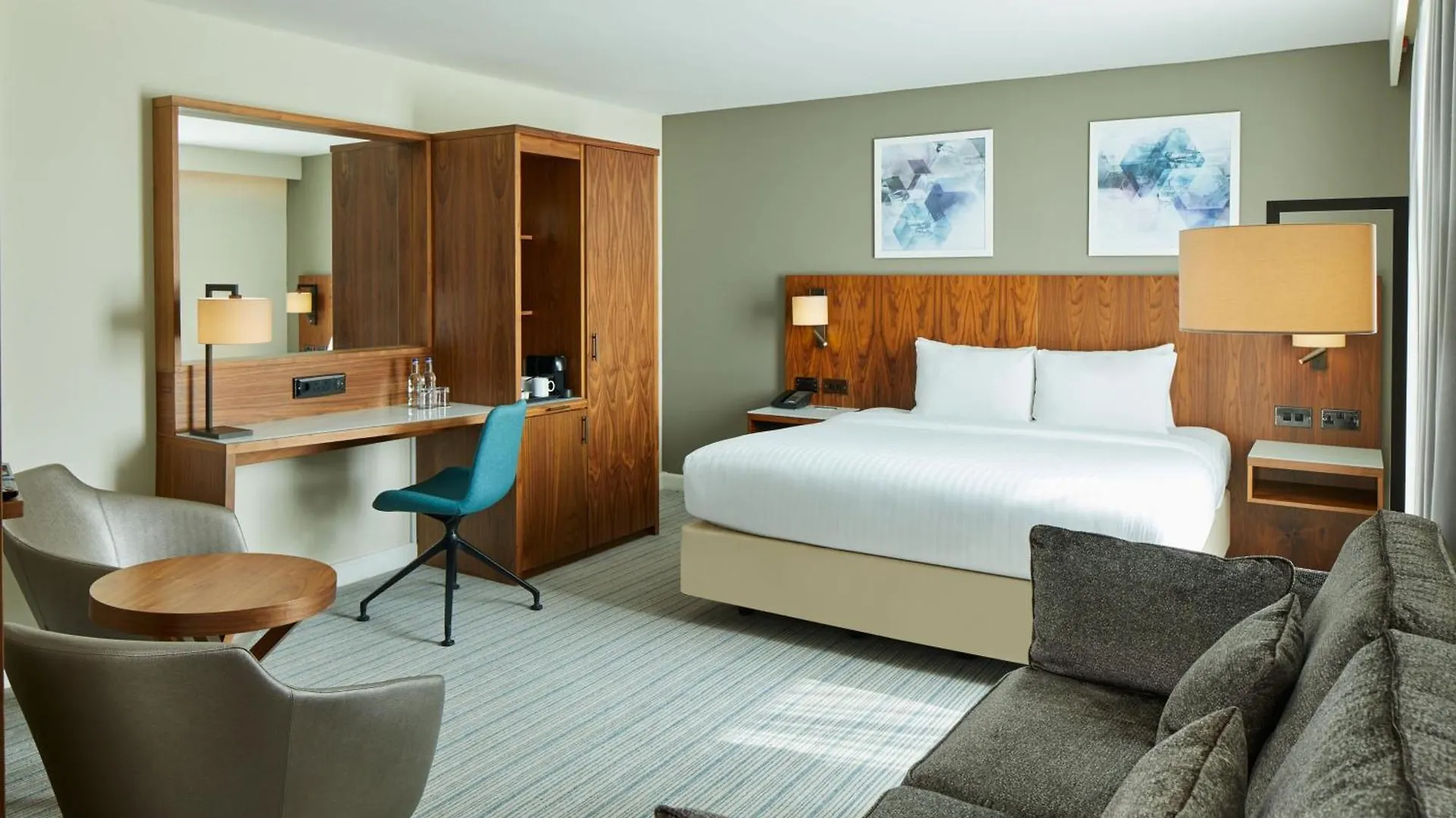 Courtyard By Marriott London Gatwick Airport Ξενοδοχείο Κρόουλι 4*,  Ηνωμένο Βασίλειο