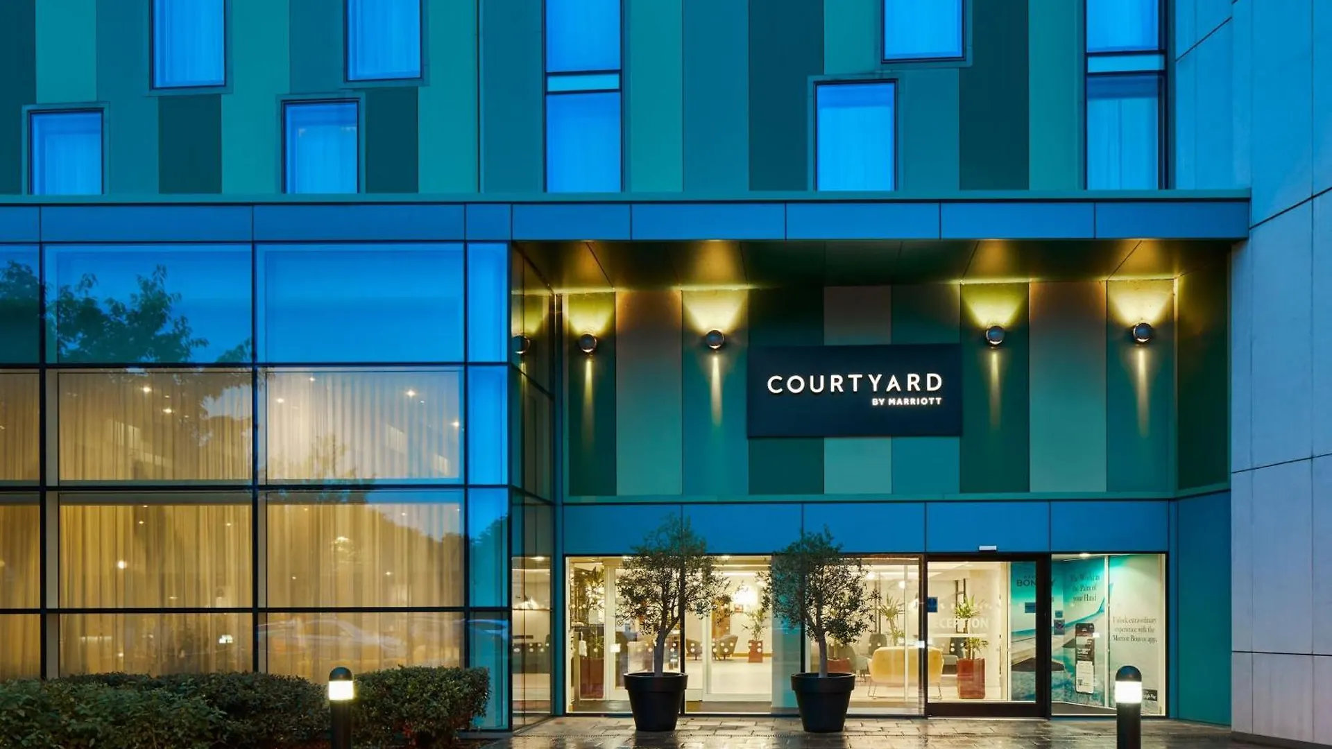 Courtyard By Marriott London Gatwick Airport Ξενοδοχείο Κρόουλι
