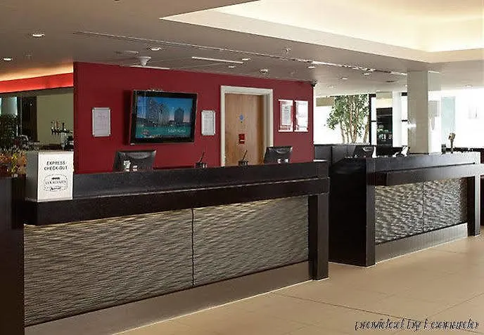 Courtyard By Marriott London Gatwick Airport Ξενοδοχείο Κρόουλι Ηνωμένο Βασίλειο