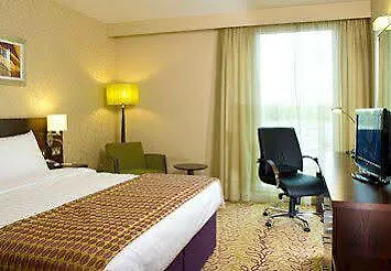 ****  Courtyard By Marriott London Gatwick Airport Ξενοδοχείο Κρόουλι Ηνωμένο Βασίλειο